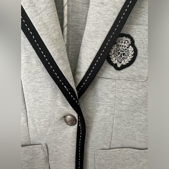 Tristan blazer with embroidered crest. Fully lined & only worn a few times - Picture 3 of 6